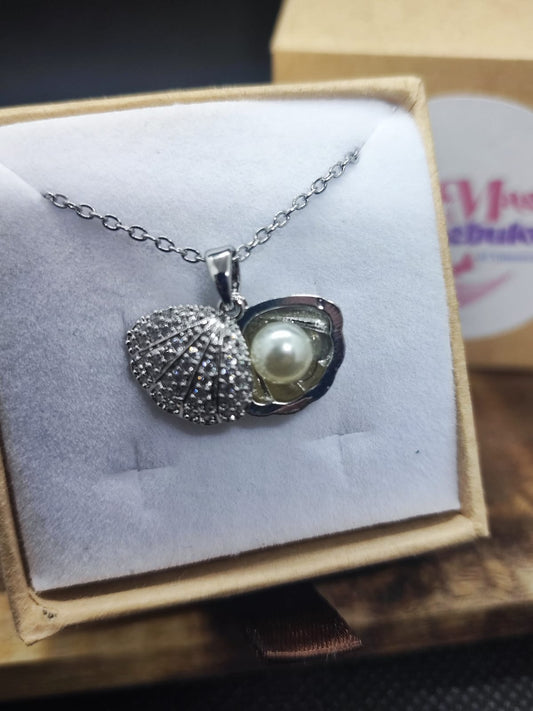 Collana perla nascosta